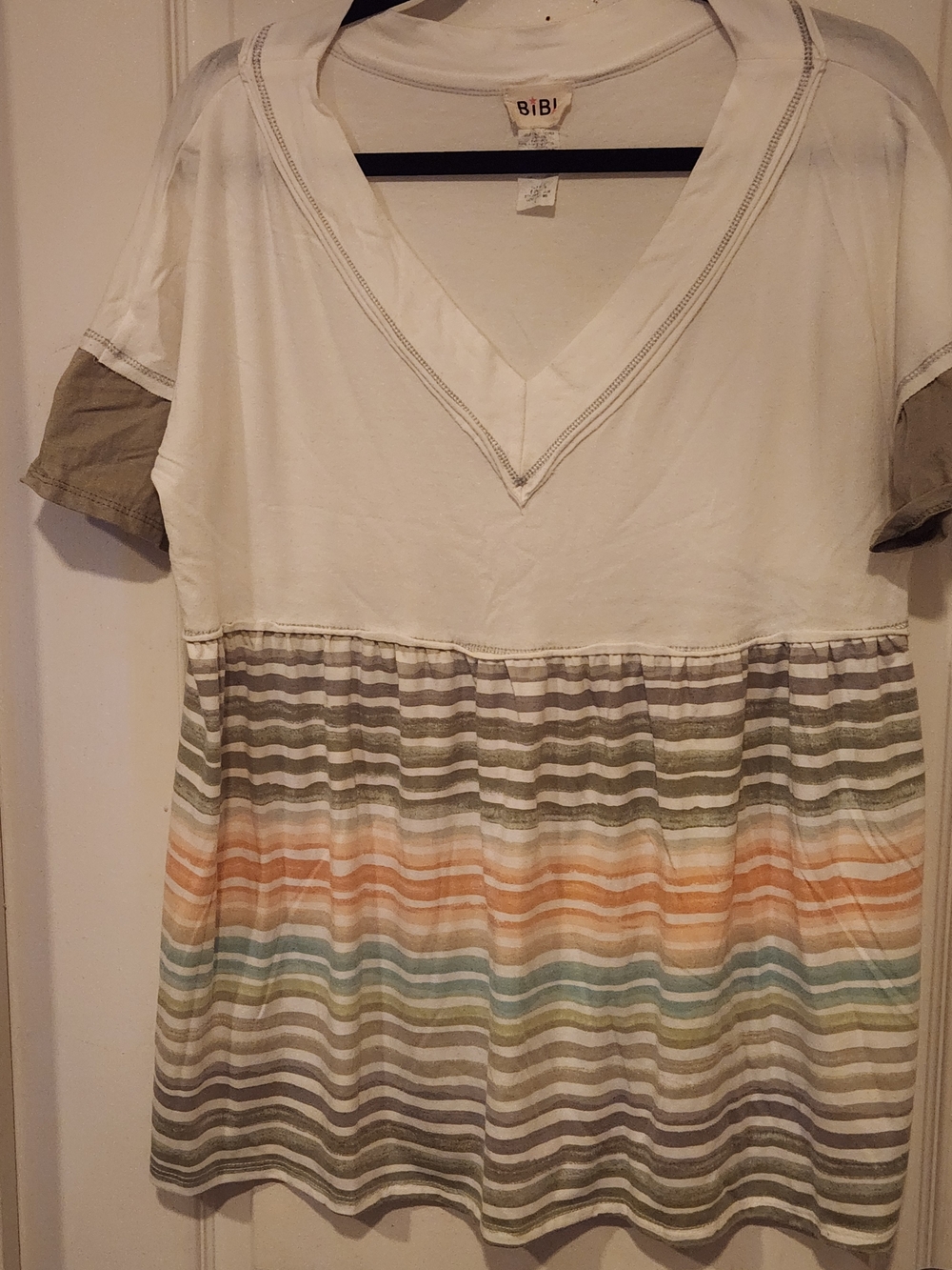 BiBi Cream V-Neck Short Sleeve Striped Tunic